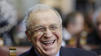 Ion Iliescu este “conștient și stabil cardiac” (Spitalului SRI Agrippa Ionescu)