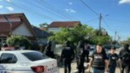 Și-a înjunghiat mortal fratele pentru o palmă de pământ, la Țăndărei. Scandalul a dus la intervenția trupelor speciale