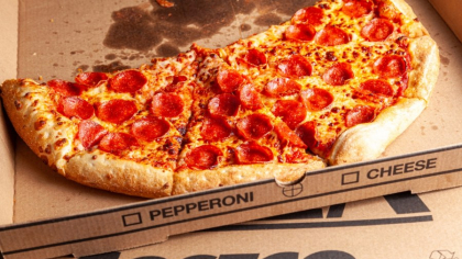 Cât costă o pizza în Italia. Un român a rămas uimit: „Prețurile sunt mai mici decât în România”