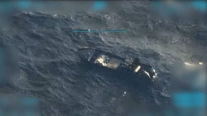 Momentul în care un vas venezuelean suspect este distrus pe mare, la ordinul lui Trump: „Vă vânăm!” | VIDEO