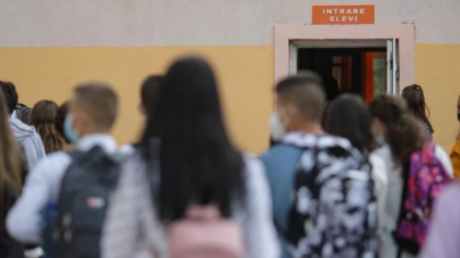 Planurile-cadru pentru liceu, aprobate: materii comune pentru toți elevii și specializări adaptate