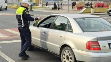 Șoferii care nu-și plătesc amenzile își vor pierde permisul de conducere. Se pregătesc și alte restricții pentru cei care nu-și plătesc datoriile