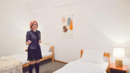 Imagini dintr-un adăpost gratuit din Brașov, pentru victimele violenței domestice: este păzit și într-o locație secretă