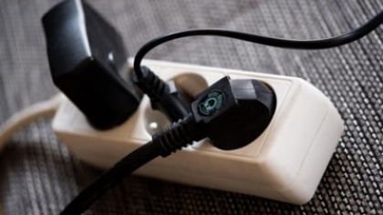 De la 1 iulie, cei mai mulți furnizori dublează prețurile la electricitate. Care este cea mai bună ofertă, mult sub cele ale concurenței