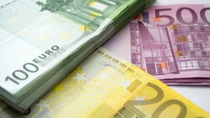 A scăzut numărul românilor considerați bogați, dar și sumele economisite de aceștia la băncile din România