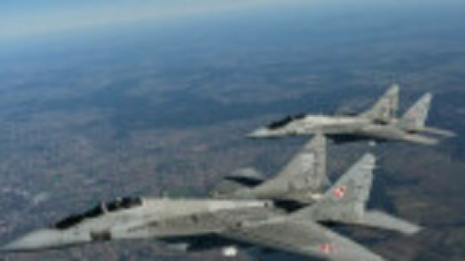 „Stare de alertă maximă”. Avioane de luptă poloneze și aliate, mobilizate după un nou atac al Rusiei în vestul Ucrainei