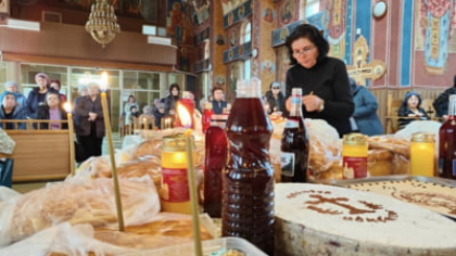 Preot condamnat definitiv după ce s-a urcat la volan băut și a lovit trei mașini parcate. Riscă să piardă parohia