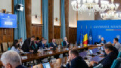 Gesturi simbolice în criză. Mai mulți miniștri și directori își taie salariile. Suma la care a renunțat șeful unui institut