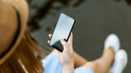 Să nu spui că n-ai știut! Top 5 locuri unde nu trebuie să-ți lași niciodată telefonul mobil