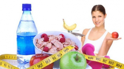 Dietă care te ajută să slăbești până la 8 kilograme în doar o lună. Ce alimente să consume într-o zi obișnuită