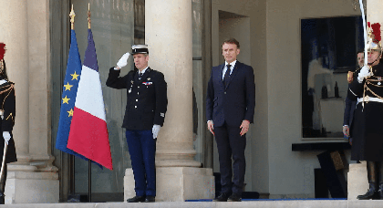 Macron, sub presiune tot mai mare să găsească o ieșire din criza politică: foști aliați îi cer demisia