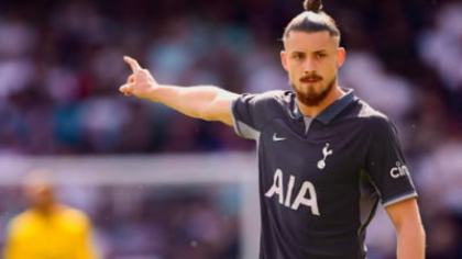Veste mare pentru Radu Drăgușin. Ce decizie a luat Tottenham