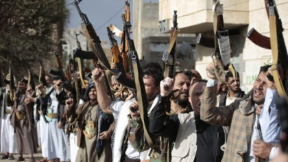 Rebelii houthi susțin că au scufundat prima navă din acest an în Marea Roșie