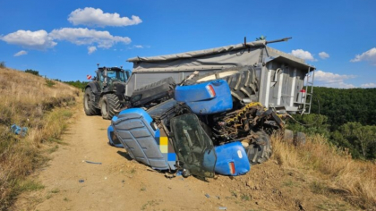 Copil de 14 ani, zdrobit sub un tractor răsturnat în Dolj. Tânărul și-a pierdut viața în chinuri cumplite