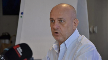 O fabrică din Câmpina oferă salarii de până la 12.000 lei net