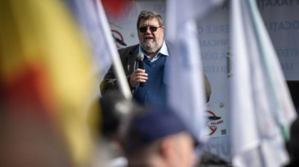 "Reforma nu e legată de cei care au produs deficitul excesiv". Bogdan Hossu cere să se spună câți bani aduc aceste măsuri la buget