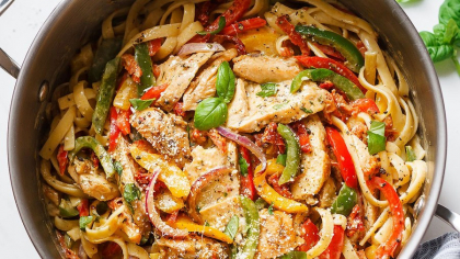 Rețeta simplă și delicioasă de care nu ne vom mai sătura! Cum pregătim rapid și ușor paste cu ciuperci și smântână