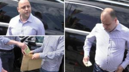 Inspector ANAF, prins în flagrant când lua 3.000 euro mită