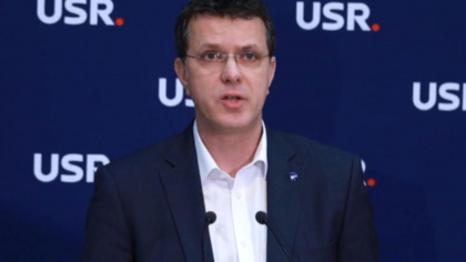 Moșteanu, despre cursa prezidențială: Dacă nu-ți place casa, o repari, nu-i dai foc. E un contrast imens între Nicușor Dan, harnic, educat, decent, și George Simion, un politician foarte, foarte violent (VIDEO)