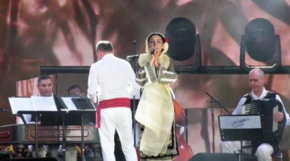 A început Festivalul de Muzică Populară "Mamaia". Ansamblul "Brâulețul" a revenit pe celebra scenă