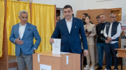 Simion ar aduce instabilitate pe linie, acuză un fost consilier prezidențial, dacă își aplică planurile: "Georgescu poate fi premier. Întrebarea e care e majoritatea care l-ar vrea"