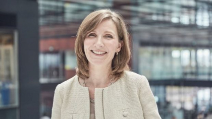 INTERVIU Moira Gilchrist, Philip Morris International: „Totul indică spre faptul că există opțiuni mult mai bune decât să continui să fumezi”