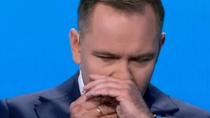 Ce semnifică gestul controversat făcut de prietenul lui George Simion în Polonia: „Să-l lăsăm pe domnul Karol să explice”