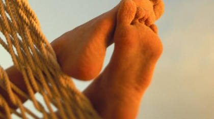 Te dor picioarele, ai bătături sau calusuri? E timpul să descoperi ce face un podolog