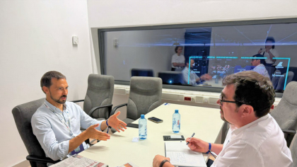 Interviu cu miliardarul Vlad Yatsenko, cofondator Revolut: „Pentru mine ca inginer era de neînţeles de ce sistemul bancar este aşa de complicat. Atâtea operaţii pentru o tranzacţie simplă. Eu nu vreau să-mi fie luat timpul. Obiectivul nostru a fost încă de la început: «Enjoy your life!»“.