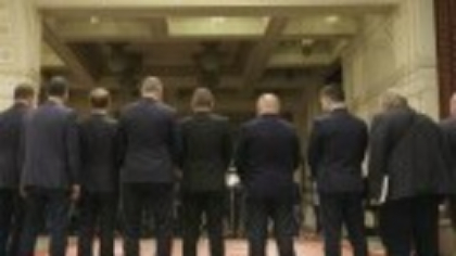 Fost europarlamentar: Miroase a anticipate. Au intrat în panică, nu pot controla președintele care nu le răspunde la comenzi