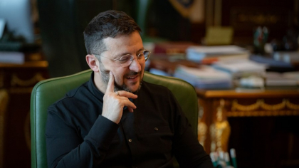 Volodimir Zelenski l-a sunat pe președintele ales Nicușor Dan. „L-am invitat să viziteze Ucraina”
