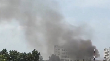 Avion militar al Forțelor Aeriene din Bangladesh s-a prăbușit într-un colegiu din Dhaka, cel puțin o persoană a murit