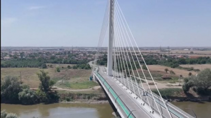 Podul nou peste Mureș, investiție de 165 milioane de lei, riscă prăbușirea înainte să fie inaugurat: „Cel mai mare eșec de infrastructură din 1990 încoace”
