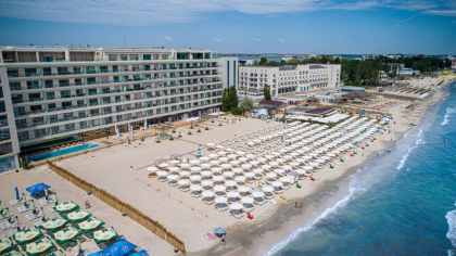Cât plătesc românii pe vacanțele în țară: în iunie, cea mai ieftină cazare costă 444 lei pe noapte