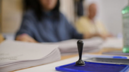 Un bărbat a distrus buletinul de vot și s-a ales cu dosar penal. Unde a avut loc incidentul