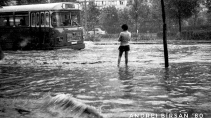 Cod roșu de ploi torențiale în București. Cum arăta zona Dristor în timpul inundațiilor din vara lui 1981