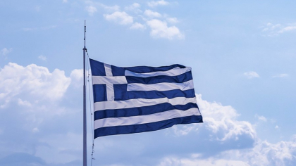 După un deceniu de criză, Grecia revine spectaculos în economia europeană. Evaziunea, combătută cu drone, AI și plăți cu telefonul