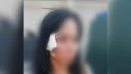 Trei tinere au fost lovite de un bărbat într-un tramvai din București. Individul a fost identificat