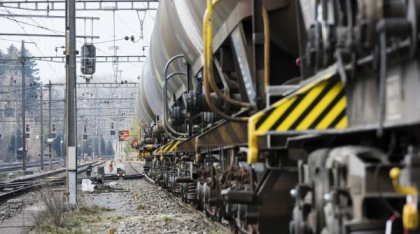Un tânăr s-a electrocutat după ce s-a urcat pe un tren, în Sectorul 1 al Capitalei. A vrut să încerce ceva văzut într-un joc video