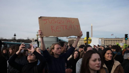 Franța, pregătită pentru o „joia neagră”: greve masive și proteste împotriva austerității