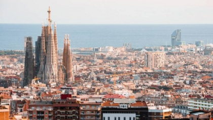 Spania obligă Airbnb să șteargă peste 60.000 de anunțuri ilegale de închiriere. Decizia radicală vine în contextul crizelor de locuințe