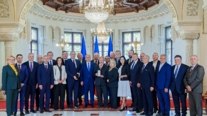 Ilie Bolojan a decorat Consiliul IMM-urilor pentru contribuția la dezvoltarea mediului de afaceri