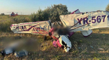 Accident aviatic în zona Gura Portiței. Doi oameni au murit după ce un avion de mici dimensiuni s-a prăbuşit