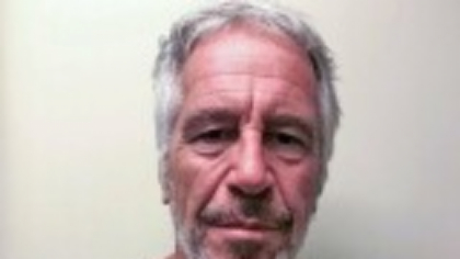 Concluziile anchetei: Celebrul pedofil Jeffrey Epstein nu a fost asasinat la închisoare și nu avea nicio listă cu vedete