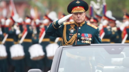 Putin îl demite pe șeful Forțelor Terestre. Care este motivul?