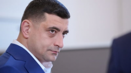 Simion a găsit vinovatul pentru eșecul său: presa. Cum li se va adresa susținătorilor săi de acum: ”Este numai începutul unei victorii mărețe” VIDEO
