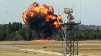 Un avion mic de pasageri s-a prăbușit și a explodat la câteva momente după decolare pe un aeroport din Marea Britanie I VIDEO