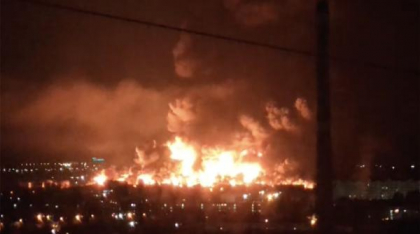 Cel mai mare terminal petrolier rusesc din Crimeea e în flăcări, după un atac masiv cu drone ale Ucrainei