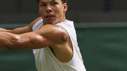 Terapia controversară folosită de americanul Ben Shelton, calificat în „sferturi” la Wimbledon. Medicii nu o recomandă, dar sportivii îi ignoră