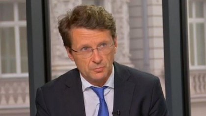 Suciu (BNR): Vom încerca să nu avem creșteri mari în ce înseamnă dobânzile și cursul, dar direcția e aceasta, în condițiile de instabilitate politică. Avem acum atâtea incertitudini că nici nu vreau să le enumăr. Piețelor nu le place asta